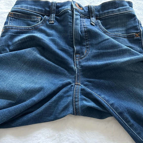 Madewell Roadtripper Jeans 9” High Rise - Picture 8 of 9